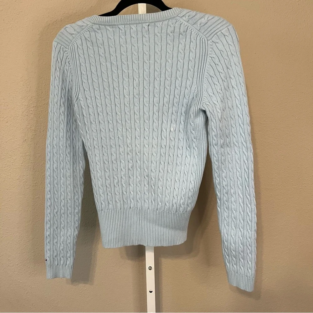 Tommy Hilfiger Women's Light Blue Cable Knit V-Neck Sweater - Picture 4 of 4